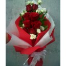 Bunga hand bouquet mawar merah di solo